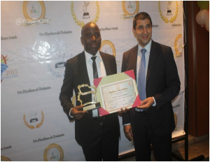 Dr. AKA Bony Roger Sylvestre remise des Prix d’Excellence "Evaluation d’Or"
